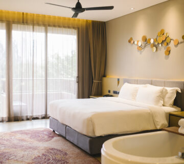 Luxury bedroom hotel 360x320